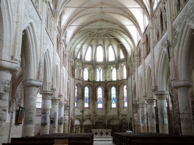 La collégiale de Crécy-la-Chapelle La collégiale de Crécy-la-Chapelle