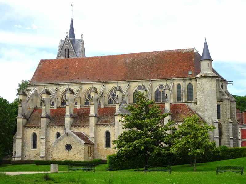 Crécy-la-Chapelle Collégiale Crécy-la-Chapelle Collégiale