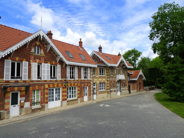 Balade au parc des Capucins Coulommiers Balade au parc des Capucins Coulommiers