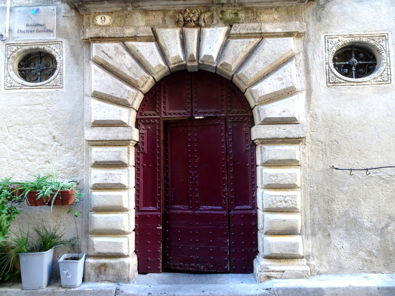Les magnifiques portes médiévales de Pézenas Les magnifiques portes médiévales de Pézenas