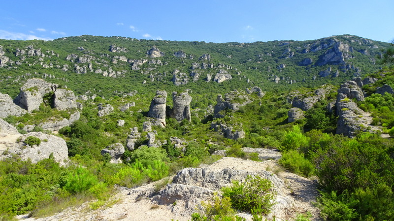 Le site Salagou-Mourèze : découvrir le cirque de Mourèze Le site Salagou-Mourèze : découvrir le cirque de Mourèze