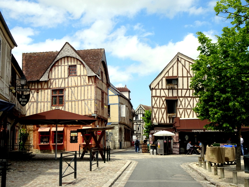 La Place du Châtel La Place du Châtel