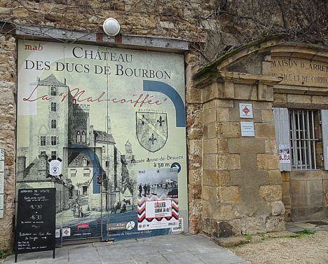 Le château des Ducs de Bourbon Le château des Ducs de Bourbon