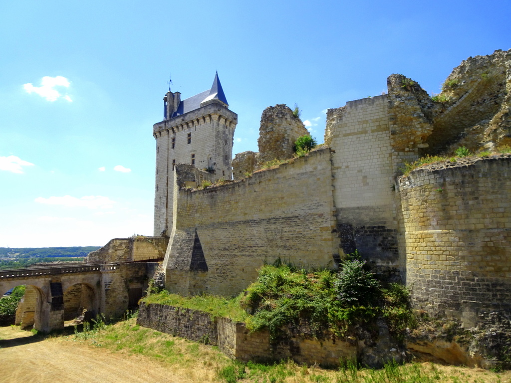Visiter Chinon : la forteresse royale Visiter Chinon : la forteresse royale
