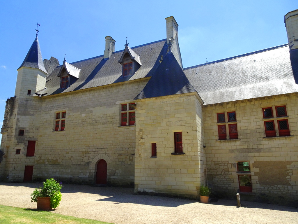 Le château de Chinon Le château de Chinon