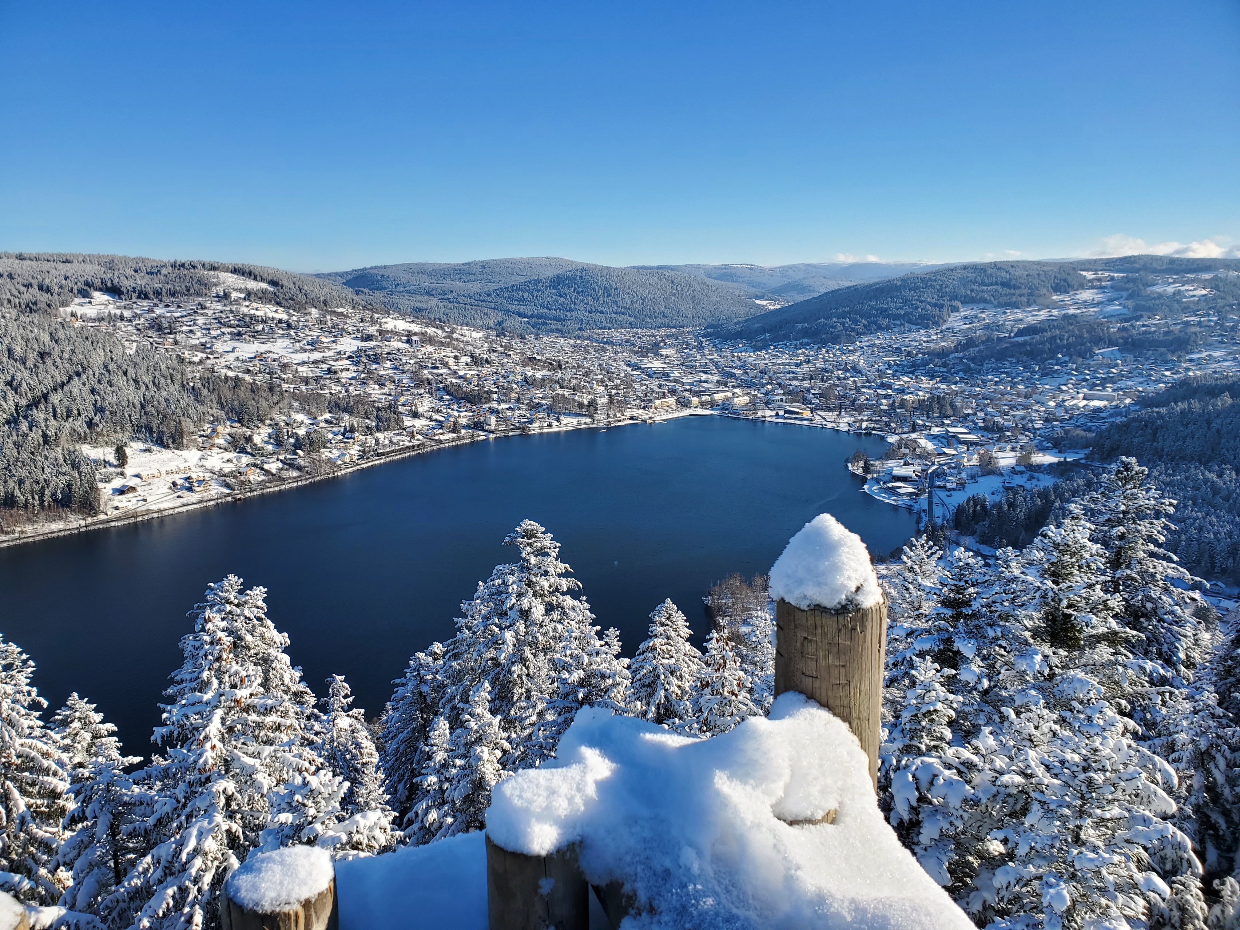 Gérardmer en hiver : observatoire de Mérelle Gérardmer en hiver : observatoire de Mérelle