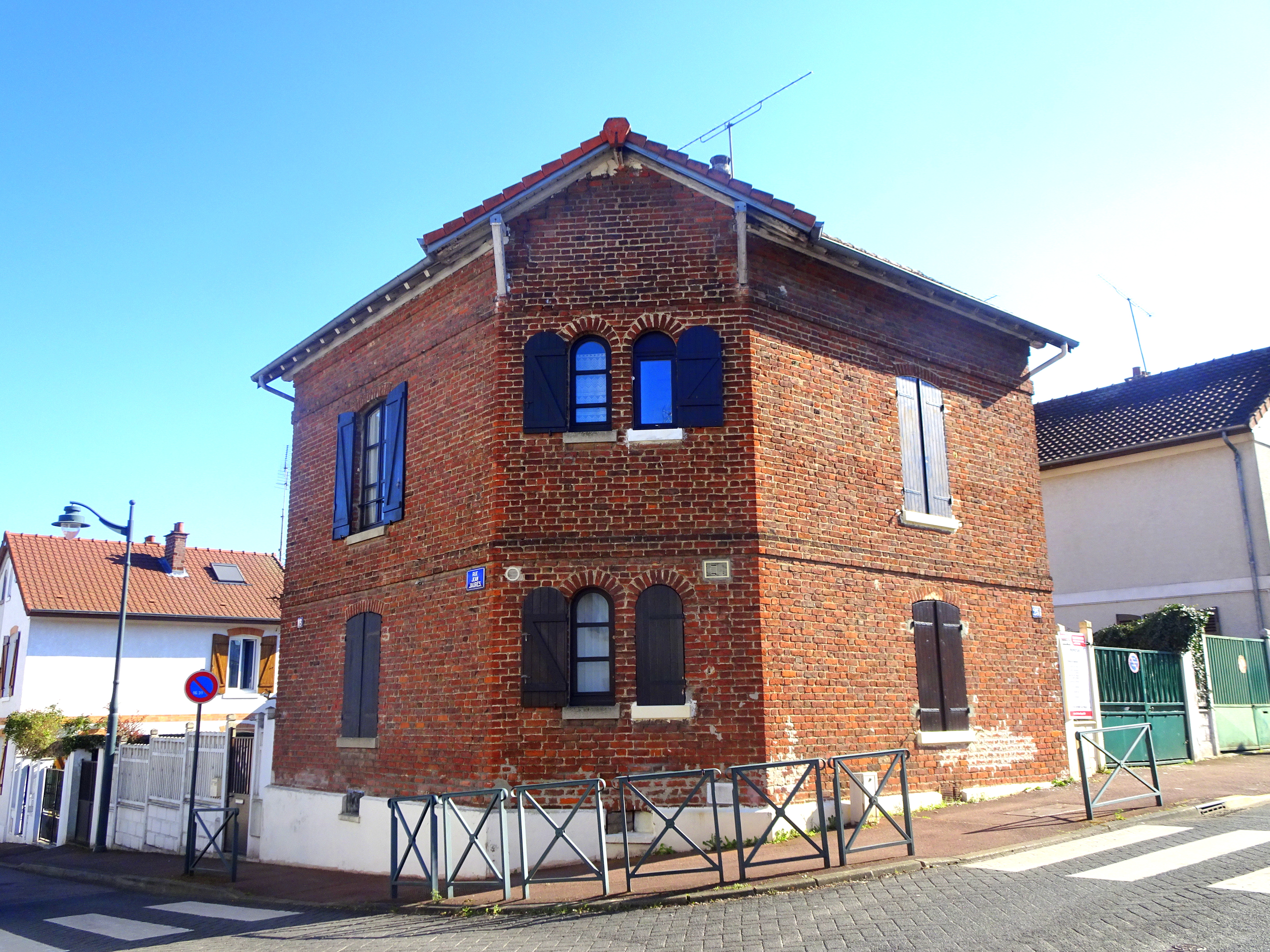Cité Menier à Noisiel cité ouvrière Cité Menier à Noisiel cité ouvrière