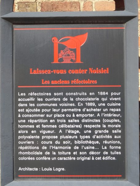 Cité Menier à Noisiel cité ouvrière Ecole Menier Noisiel