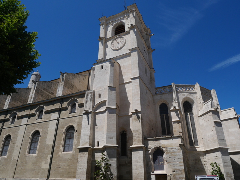 L'Isle-sur-la-Sorgue collégiale Notre Dame des Anges L'Isle-sur-la-Sorgue collégiale Notre Dame des Anges