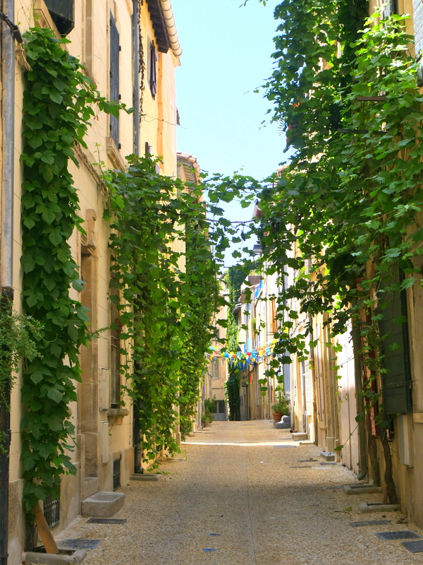 Arles Arles