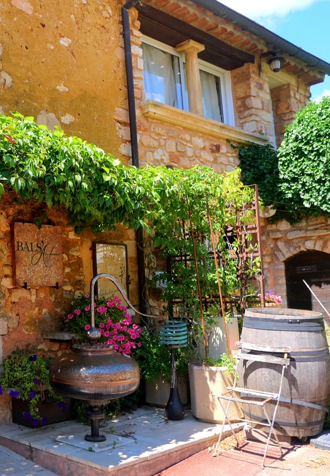 Visiter le Luberon en 4 jours : Village de Roussillon Visiter le Luberon en 4 jours : Village de Roussillon
