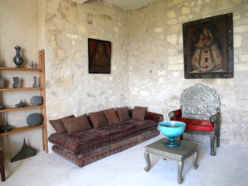 Visiter le Luberon : le château de Pierre Cardin Visiter le Luberon : le château de Pierre Cardin