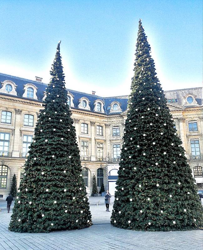 Illuminations de Noël à Paris : La Place Vendôme Illuminations de Noël à Paris : La Place Vendôme