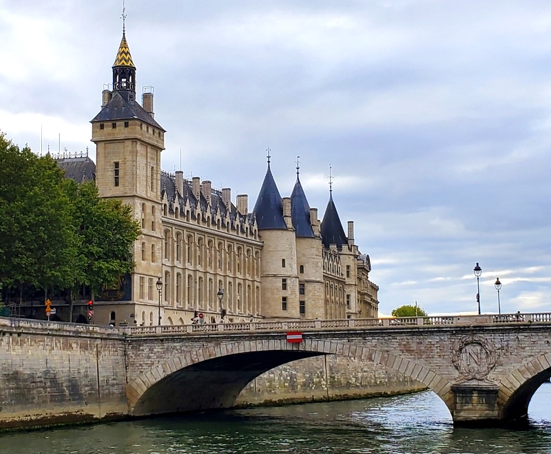 Plus beaux monuments de Paris La Conciergerie Plus beaux monuments de Paris La Conciergerie
