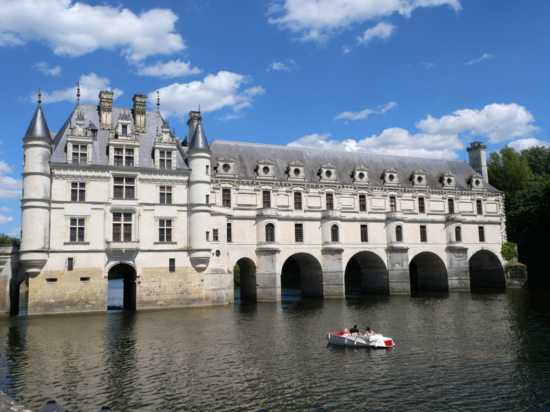 Chenonceau, l'un des plus beaux châteaux de la Loire Chenonceau, l'un des plus beaux châteaux de la Loire