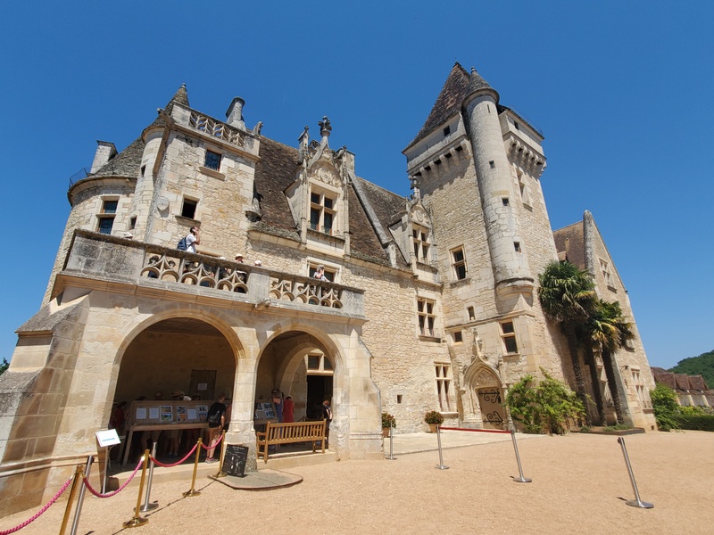 Le Château des Milandes Le Château des Milandes