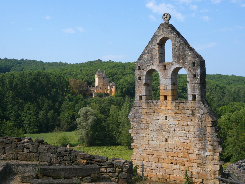 Périgord - Château de Commarque Périgord - Château de Commarque