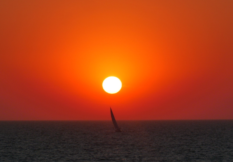 Admirer le coucher du soleil au phare de Fécamp Admirer le coucher du soleil au phare de Fécamp