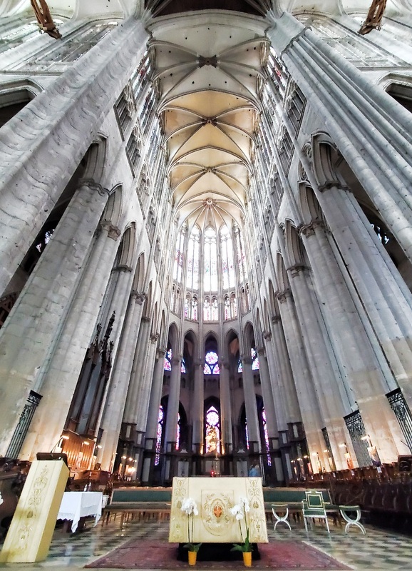 La cathédrale Saint Pierre de Beauvais La cathédrale Saint Pierre de Beauvais