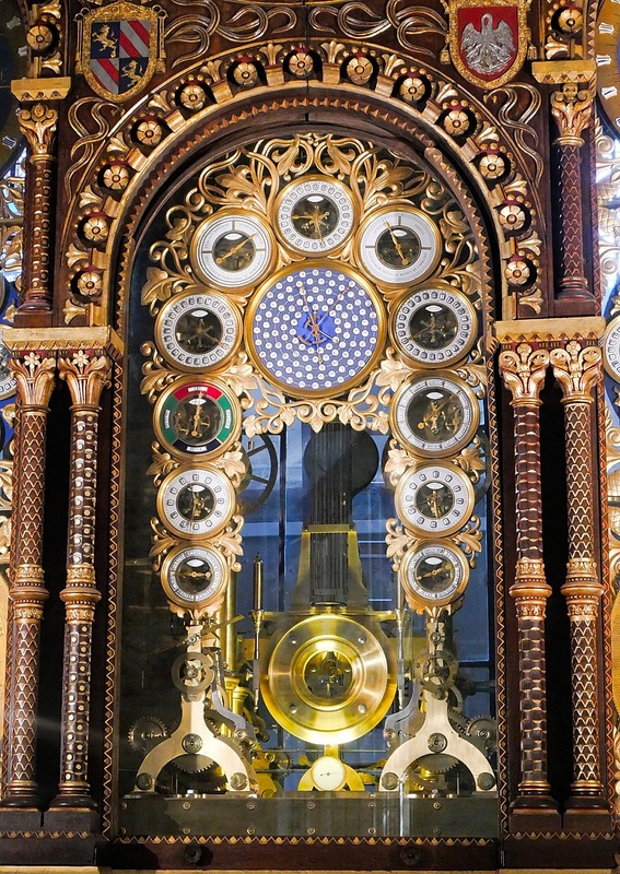L’horloge astronomique : la visite insolite à faire à Beauvais L’horloge astronomique : la visite insolite à faire à Beauvais