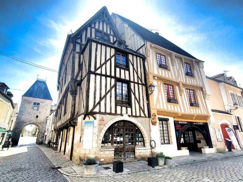 Vézelay, aux portes du Morvan Où partir en week-end en France ?
Vézelay