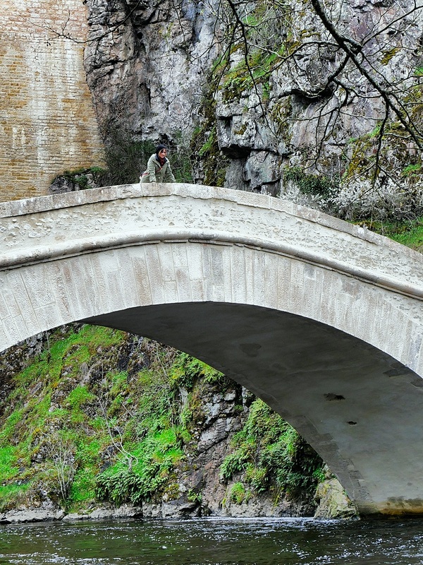 Le pont de Pierre Perthuis Le pont de Pierre Perthuis