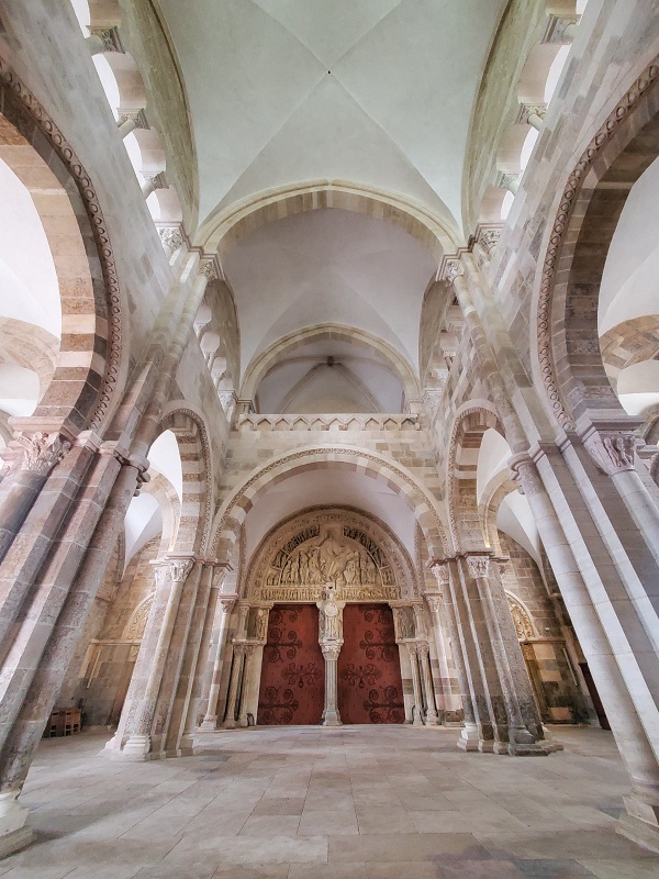 Basilique Sainte Marie-Madeleine Vézelay Basilique Sainte Marie-Madeleine Vézelay