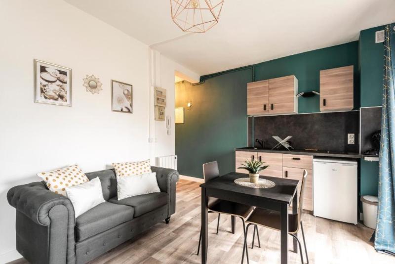 CHIC B&B + Balcony Reims