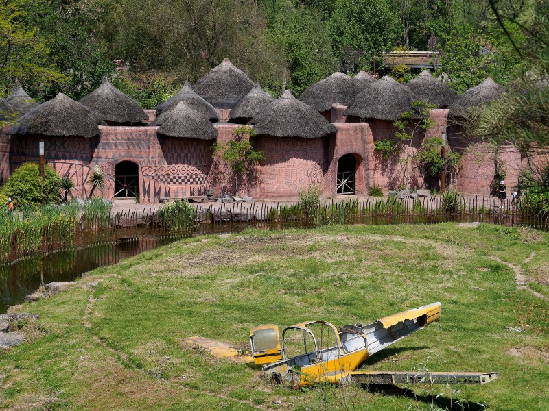 La Terre des Origines : village africain La Terre des Origines : village africain