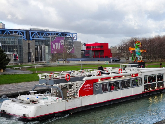 Canal de l'Ourcq : la Villette Canal de l'Ourcq : la Villette