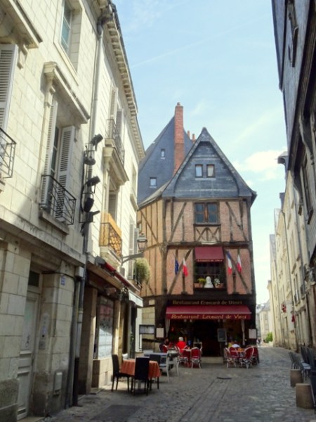 Place Plumereau Tours