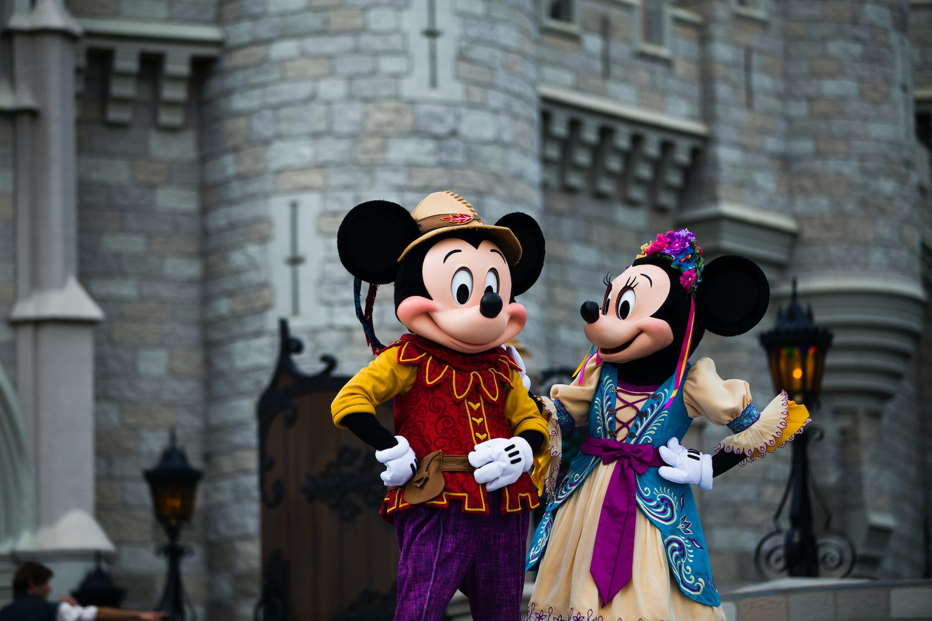 mickey and minnie mouse mascots