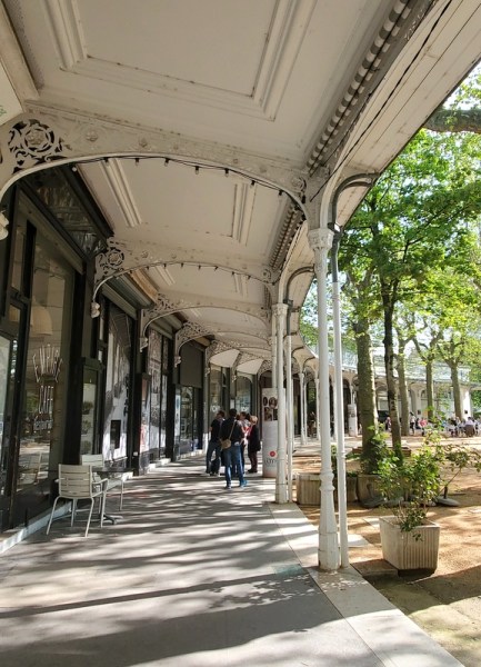 La galerie couverte à Vichy La galerie couverte à Vichy