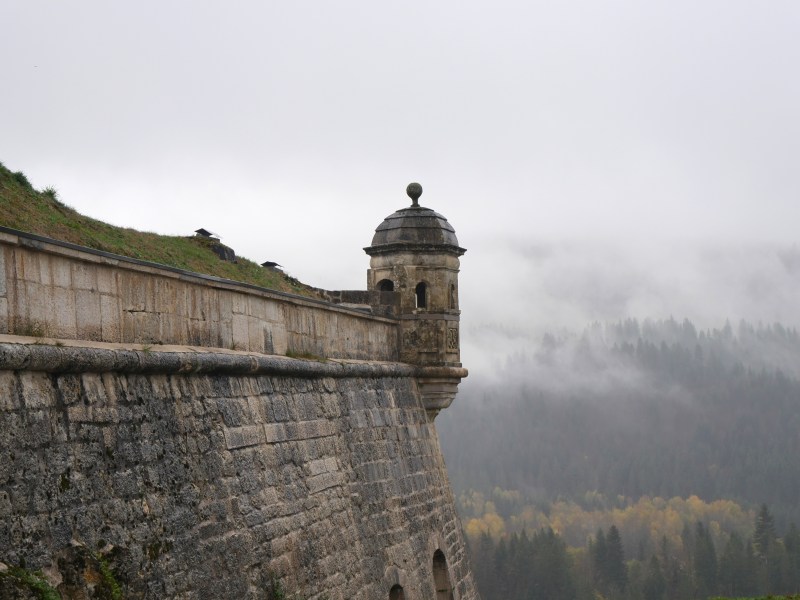 Le château de Joux : la visite historique à faire dans le Doubs ! Le château de Joux : la visite historique à faire dans le Doubs !