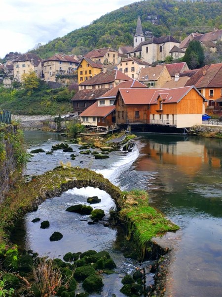 Que faire dans le Doubs ? La Vallée de la Loue Que faire dans le Doubs ? La Vallée de la Loue