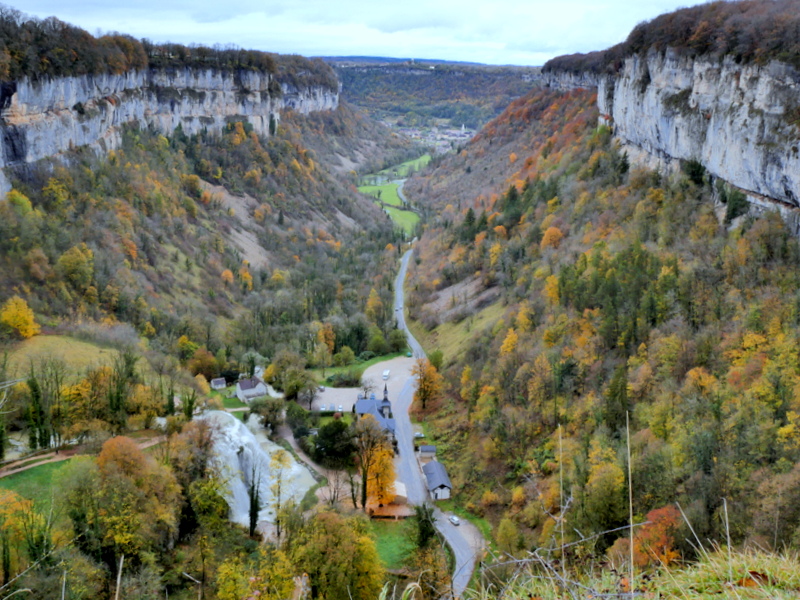 Baume-les-Messieurs Belvédère de Granges sur Baume Baume-les-Messieurs Belvédère de Granges sur Baume