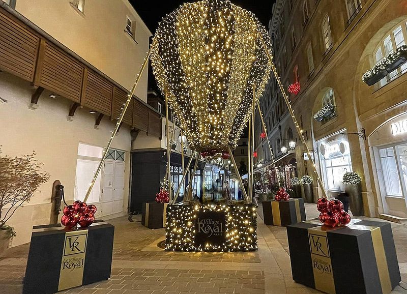 Illuminations de Noël à Paris : Le Village Royal (25 rue Royale)