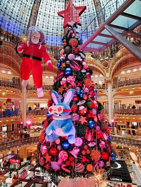 L'incontournable sapin de Noël des Galeries Lafayette L'incontournable sapin de Noël des Galeries Lafayette