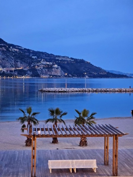 Menton Menton