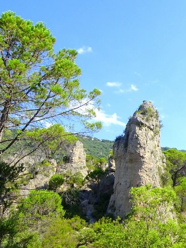 Le cirque de Mourèze Le cirque de Mourèze