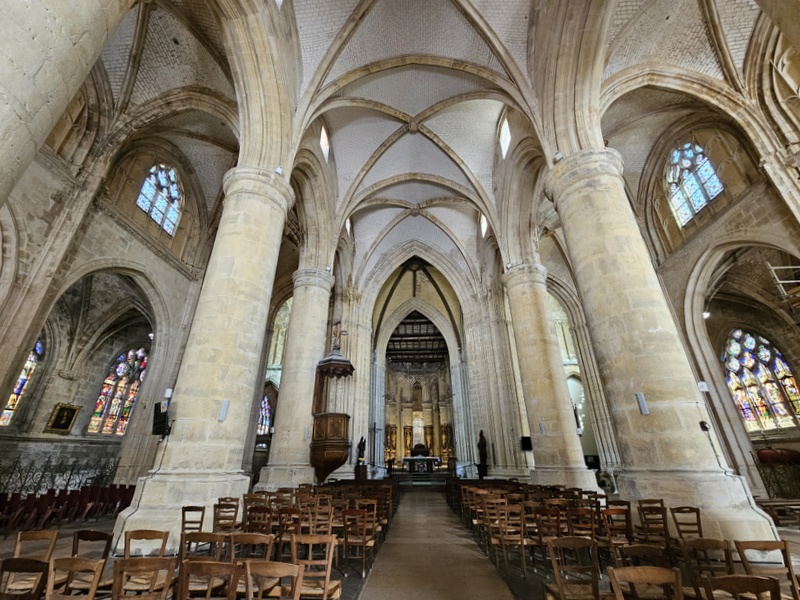 L’église Saint-Jacques L’église Saint-Jacques