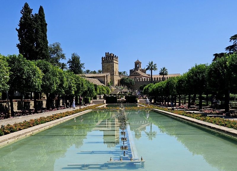 L’Alcazar de los Reyes Cristianos Cordoue L’Alcazar de los Reyes Cristianos Cordoue
