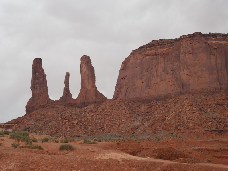 Monument Valley - Three sisters Monument Valley - Three sisters