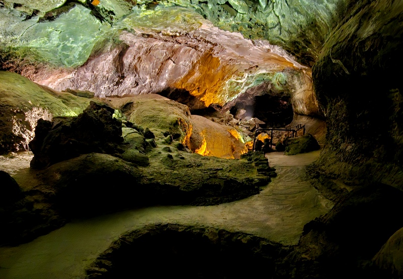 Cueva de los Verdes Cueva de los Verdes