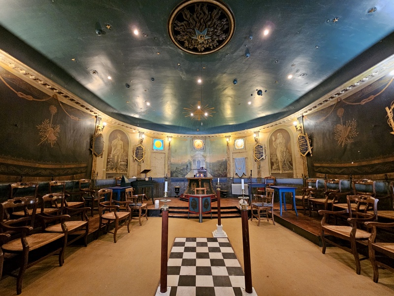 Visiter Rochefort : la loge maçonnique Visiter Rochefort : la loge maçonnique